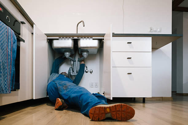 Professional Leak Detection technician working in Highland Lakes, NJ